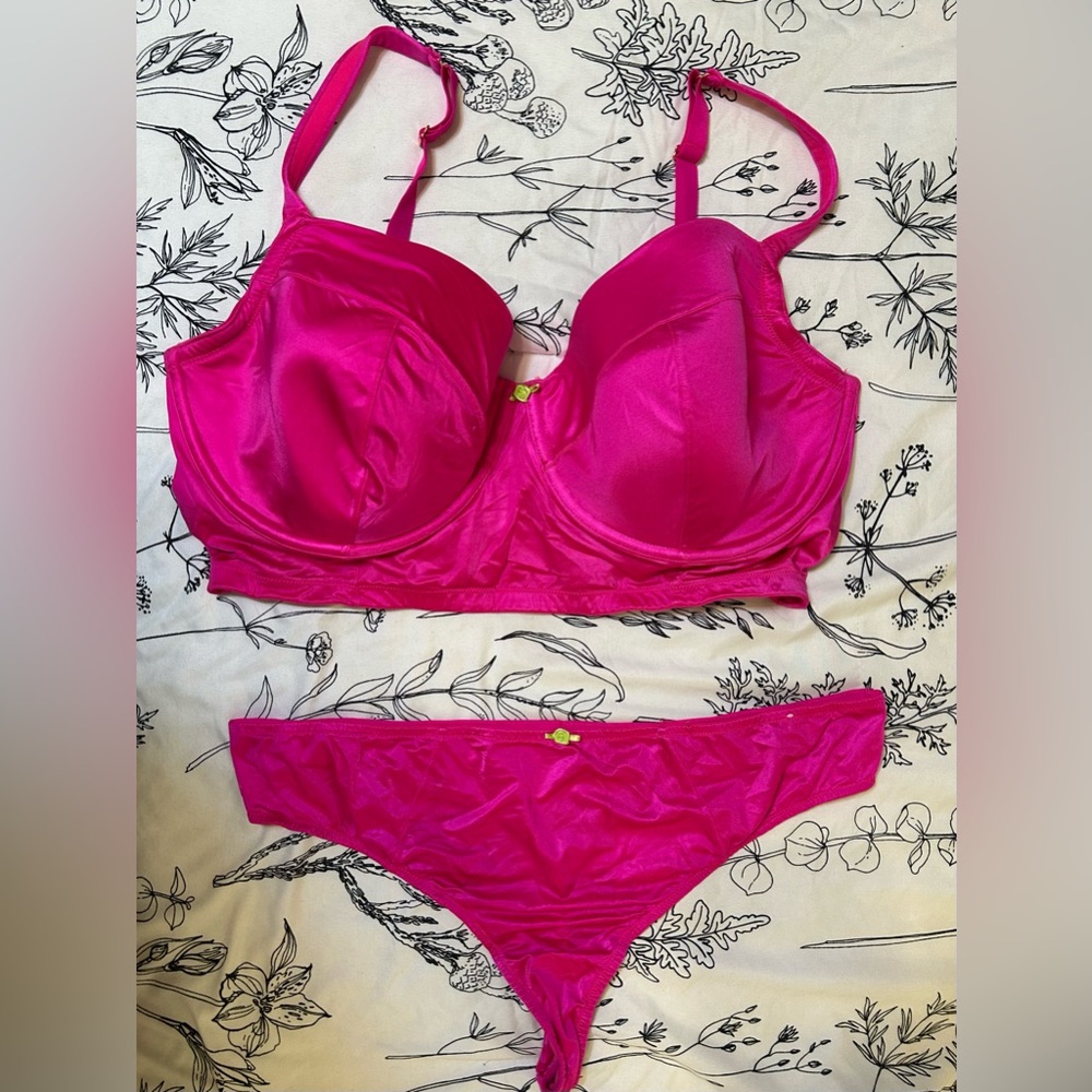 Cacique Hot Pink Bra and Panty Set 3x/42G